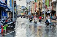Tiếp tục tăng cường theo dõi, ứng phó với mưa lớn, triều cường