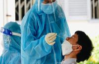 Test nhanh COVID-19 cho học sinh và tổ chức học bán trú.