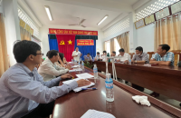 Ủy ban MTTQ Việt Nam tỉnh giám sát việc quản lý nhà nước về an toàn vệ sinh thực phẩm tại huyện Phú Tân.